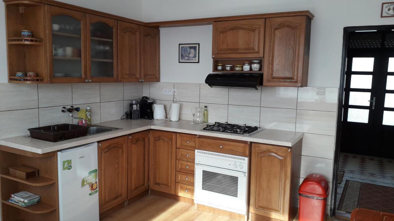 Cenovo výhodné ubytovanie v tichej štvrti Snina Exterior foto